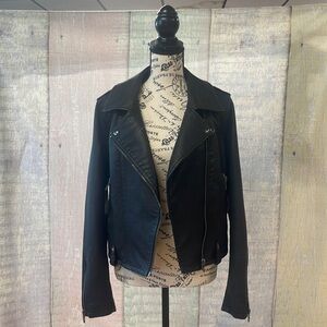 Good used condition BlankNYC faux leather woman’s jacket. Size is M.
